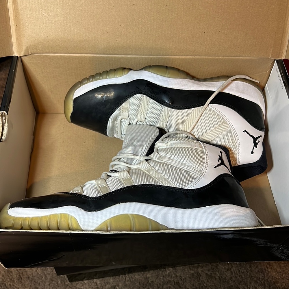 Women’s/kids Jordan’s